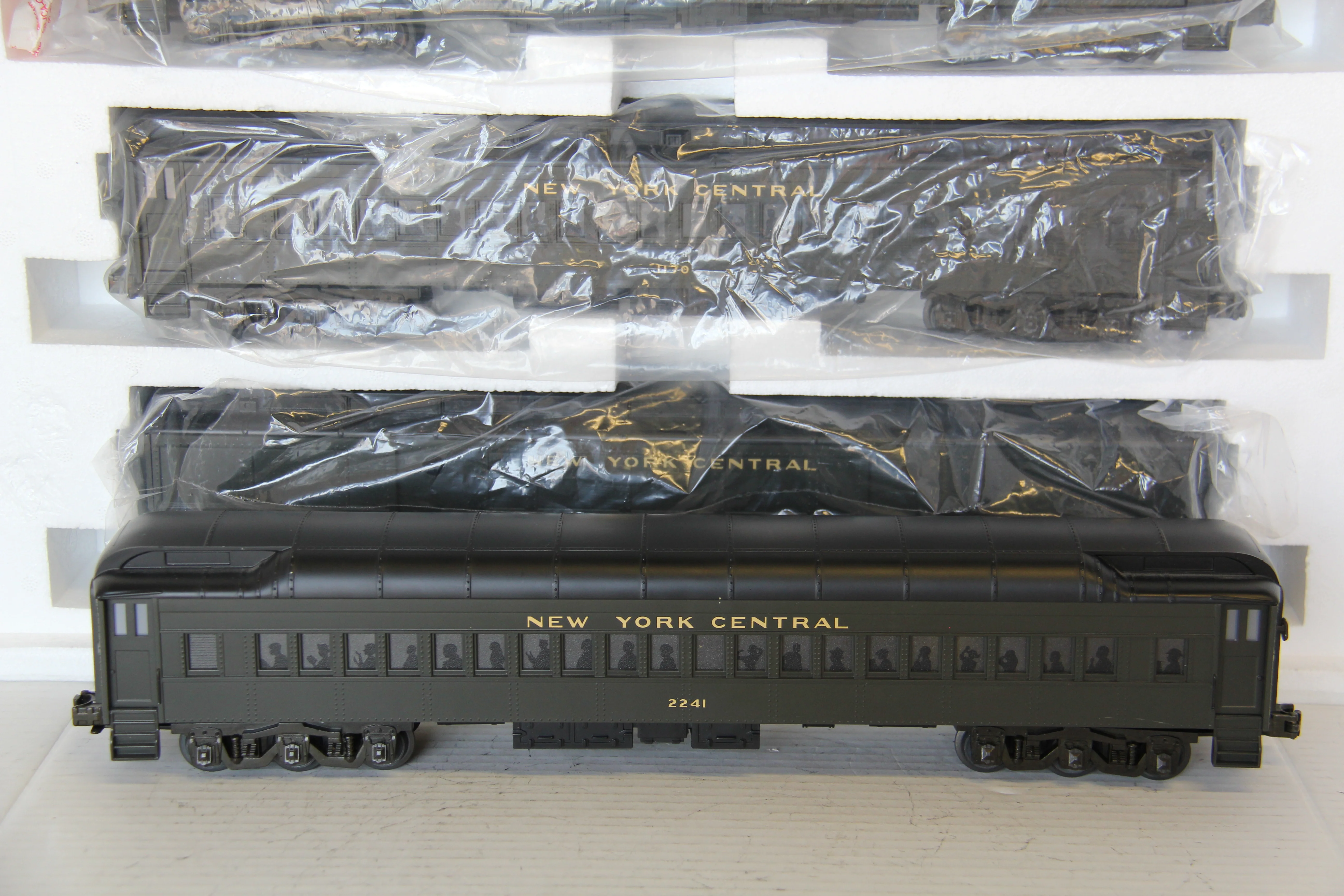MTH (MT) 20-4019 New York Central Madison 5 Car Set-Second hand-M7561 - Image 5