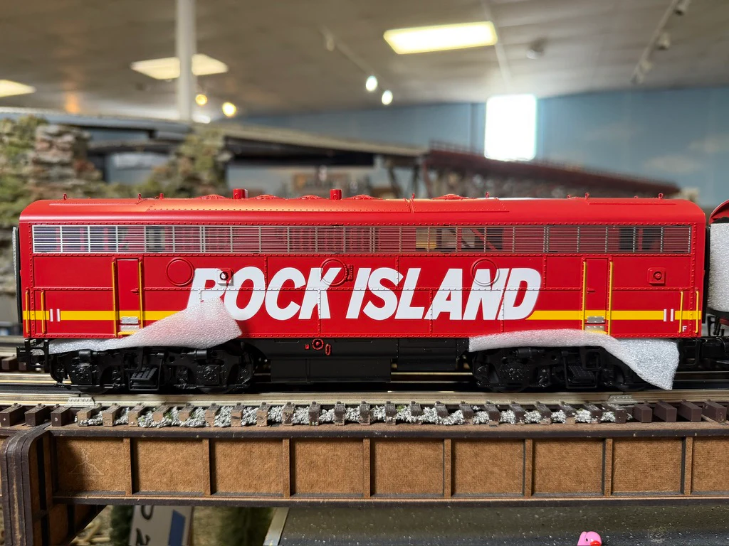 MTH - Premier - F-7 A/B Diesel Engine Set "Rock Island" #123/#11 w/ PS3 Set #1 - Custom Run for MrMuffin'sTrains - Image 7