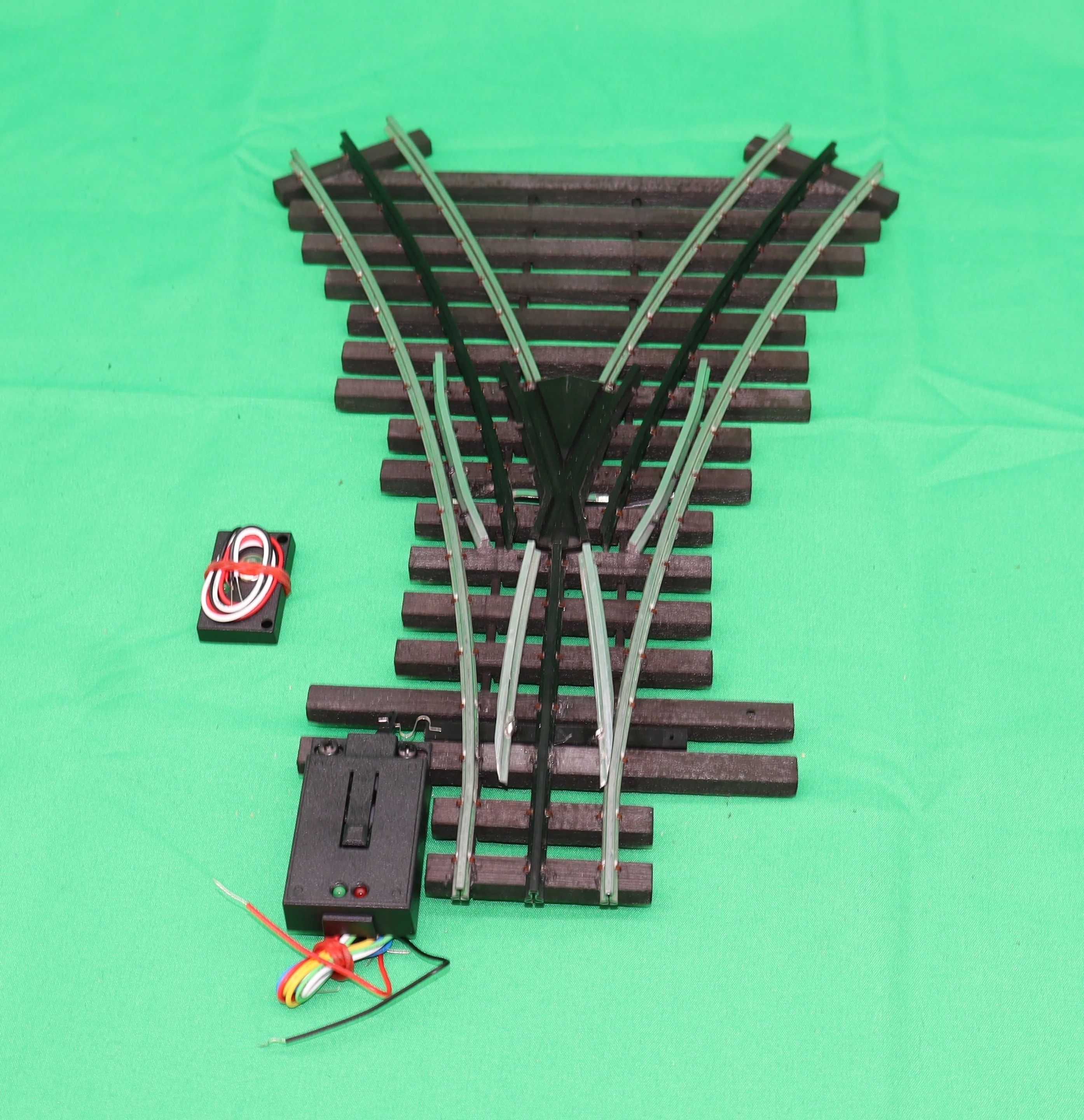 Ross Custom Switches #154M25 - Super Line - 042 Wye Switch Track w/ Dz2500