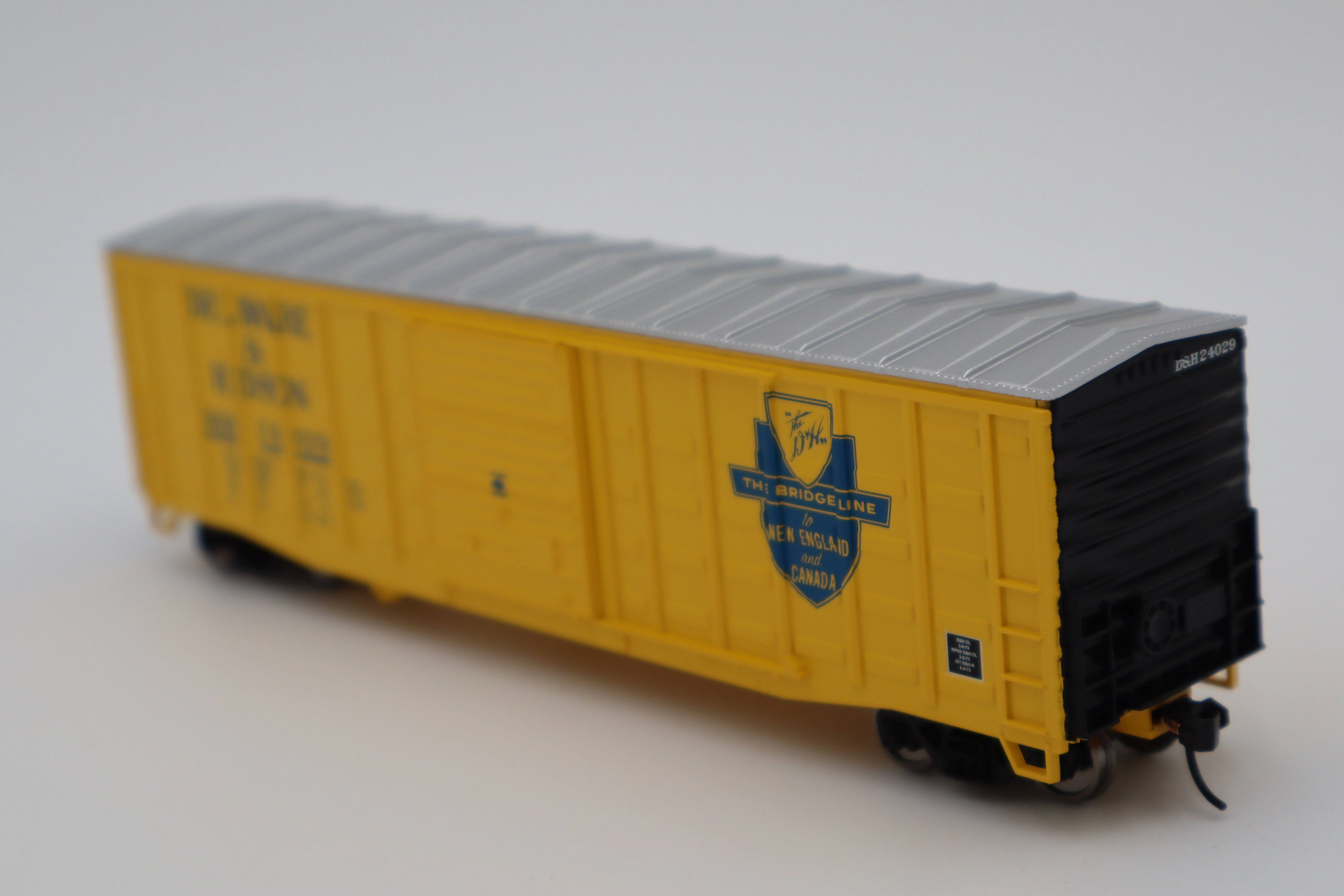Walthers HO 910-46708 - Mainline - 50' Waffle Side Boxcar "Delaware & Hudson" #24041 - Image 3