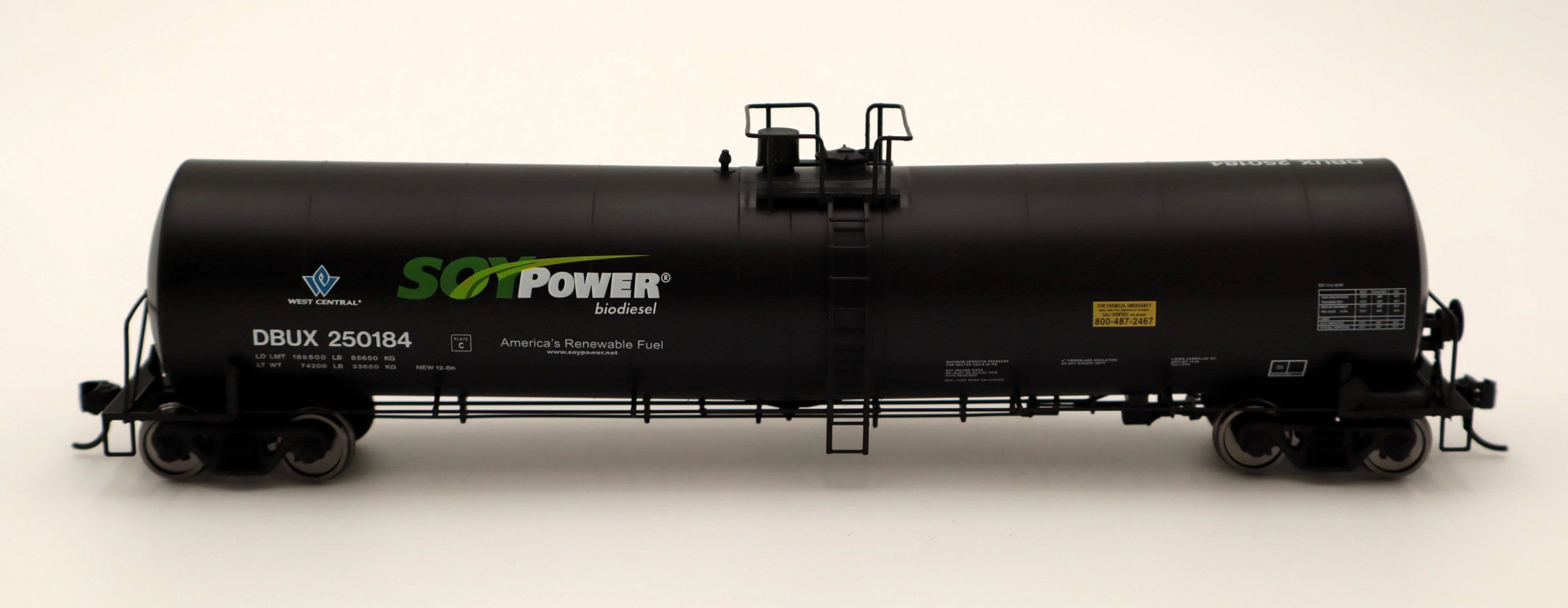 Walthers HO 910-48239 - Mainline - Trinity 25,000-Gallon Tank Car "DBUX" #250186 (Soy Power)