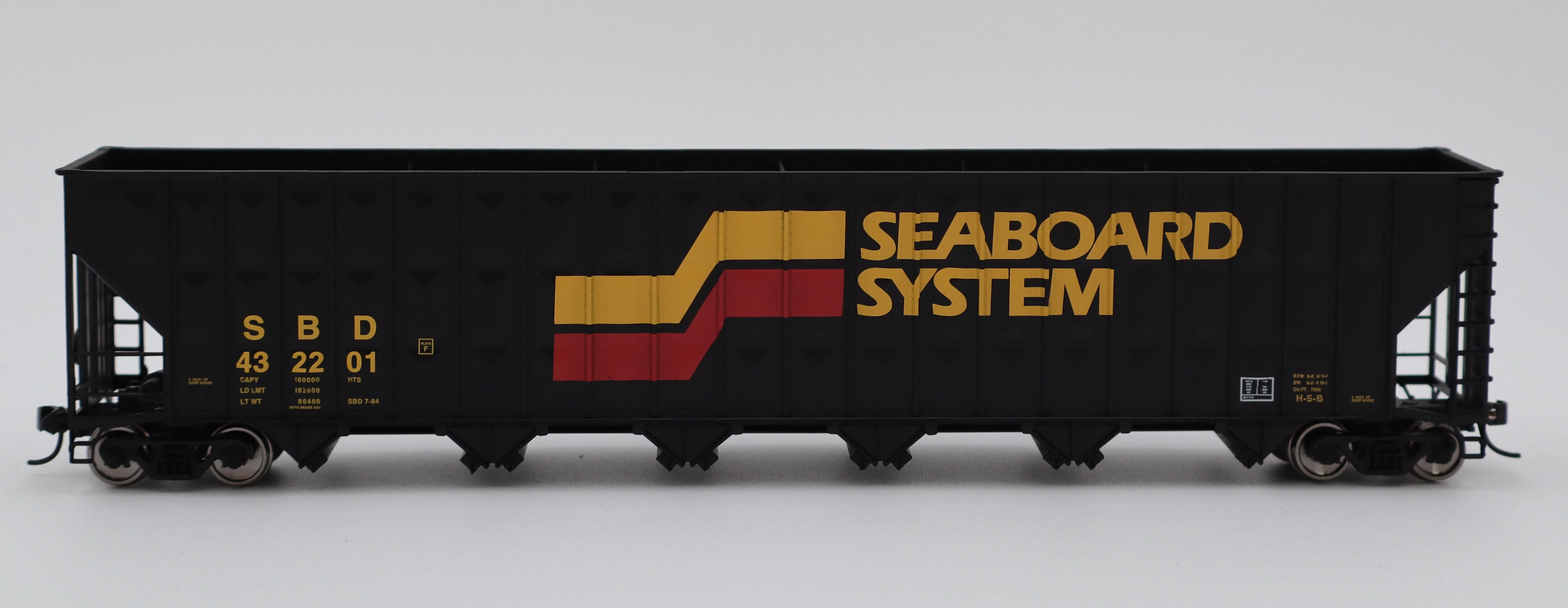 Walthers HO 910-56363 - Mainline - 73' Greenville 7,000 Cubic Foot Wood Chip Hopper "Seaboard System" #432227