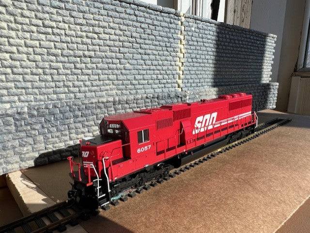 Walthers HO 910-9763 - Mainline - EMD SD60 Spartan Cab Diesel Locomotive "Canadian Pacific" #6306 (Standard DC) - Image 3