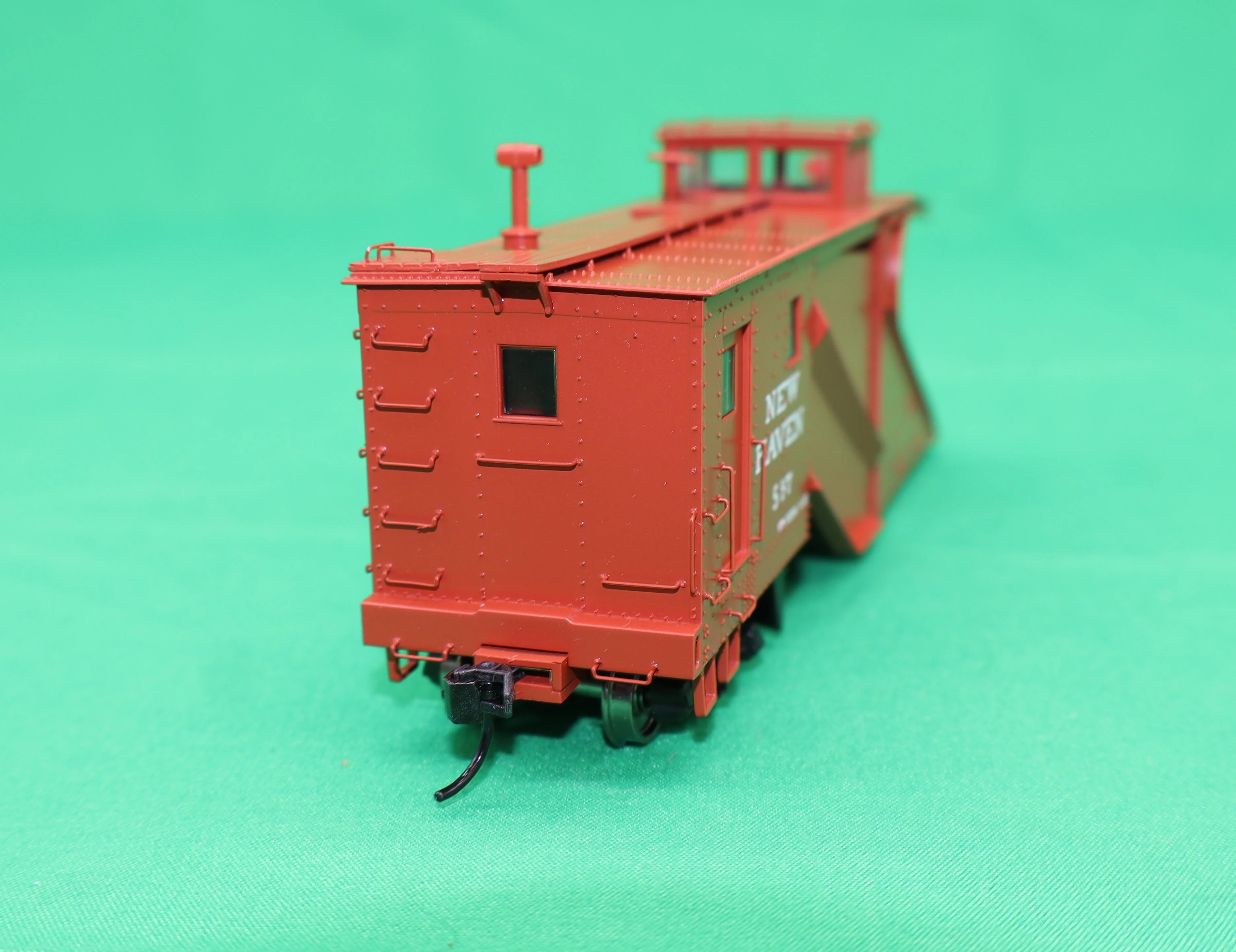 Walthers HO 920-110034 - Proto - Russell Snowplow “New Haven” #S17 - Image 3