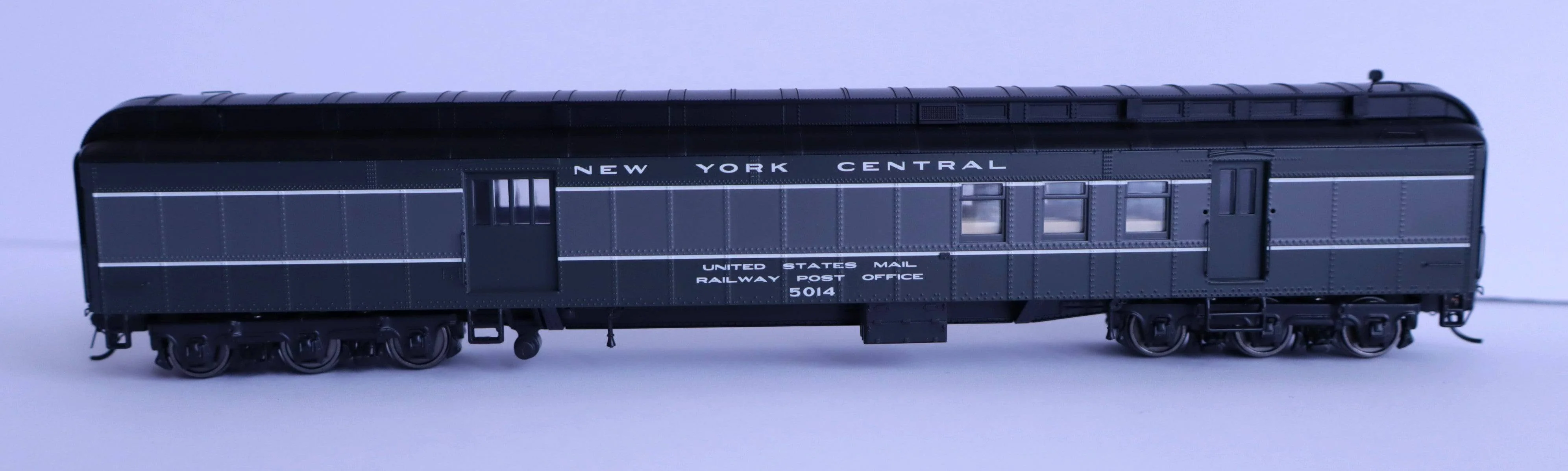 Walthers HO 920-17416 - Proto - 70' Heavyweight RPO Baggage Car "New York Central" #5014
