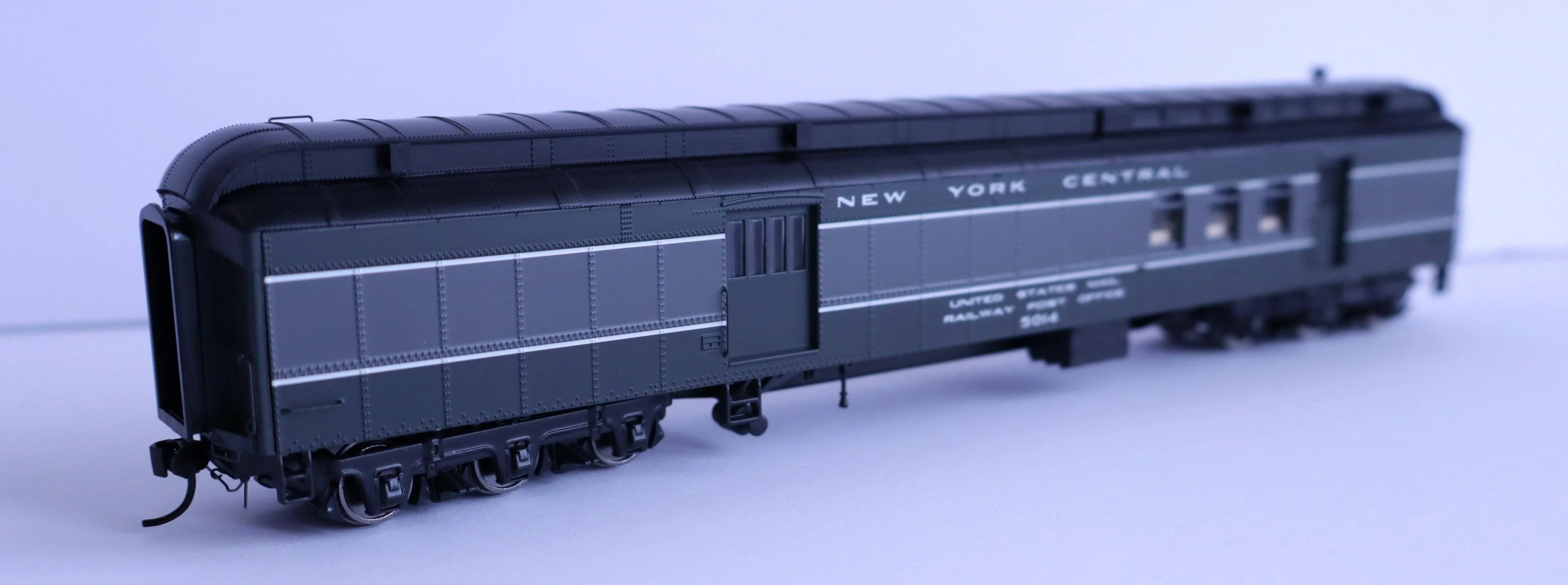 Walthers HO 920-17416 - Proto - 70' Heavyweight RPO Baggage Car "New York Central" #5014 - Image 2