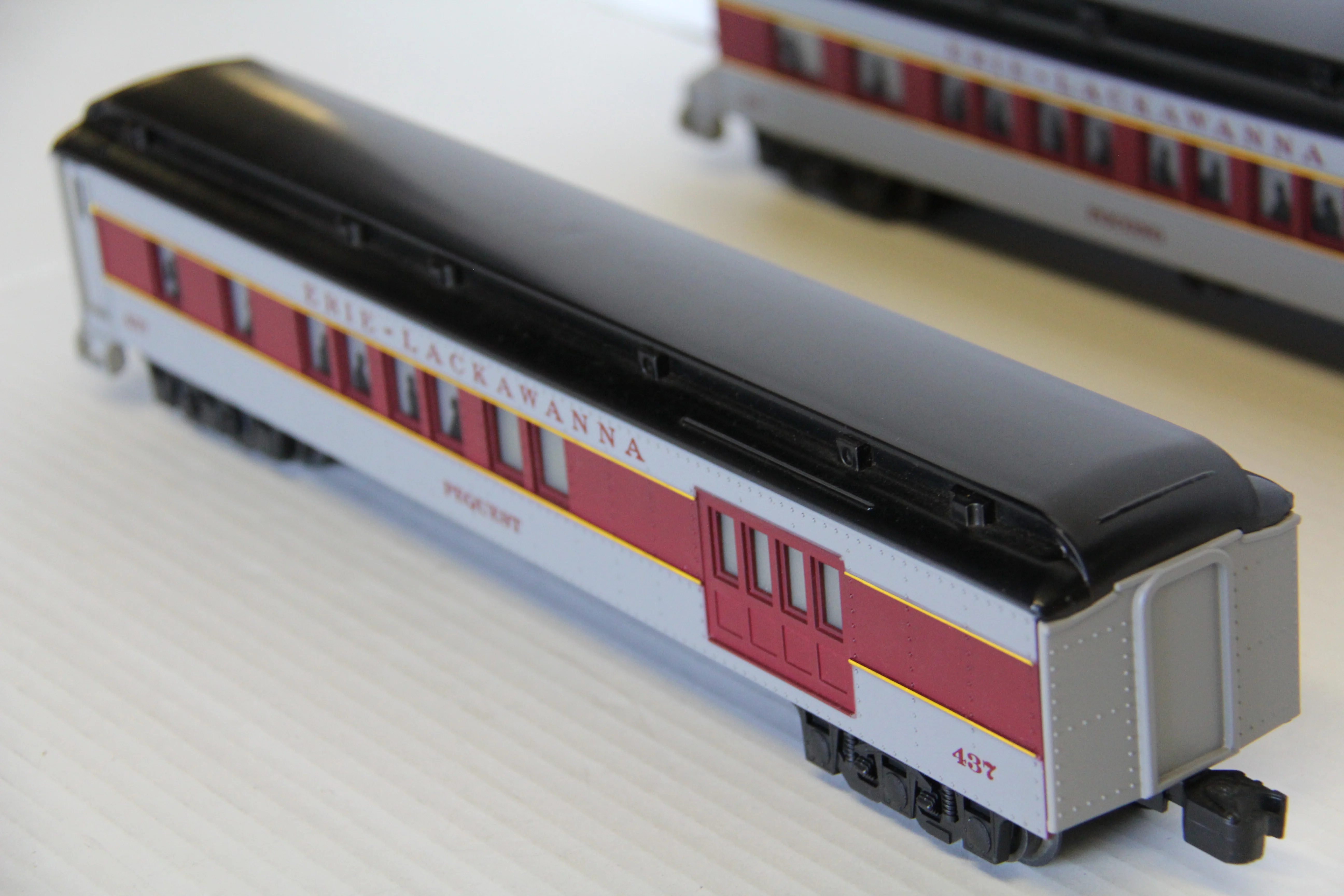 Williams 15" Erie- Lackawanna Madison Crown Edition Passenger 2 Set-Second hand-M4630 - Image 5